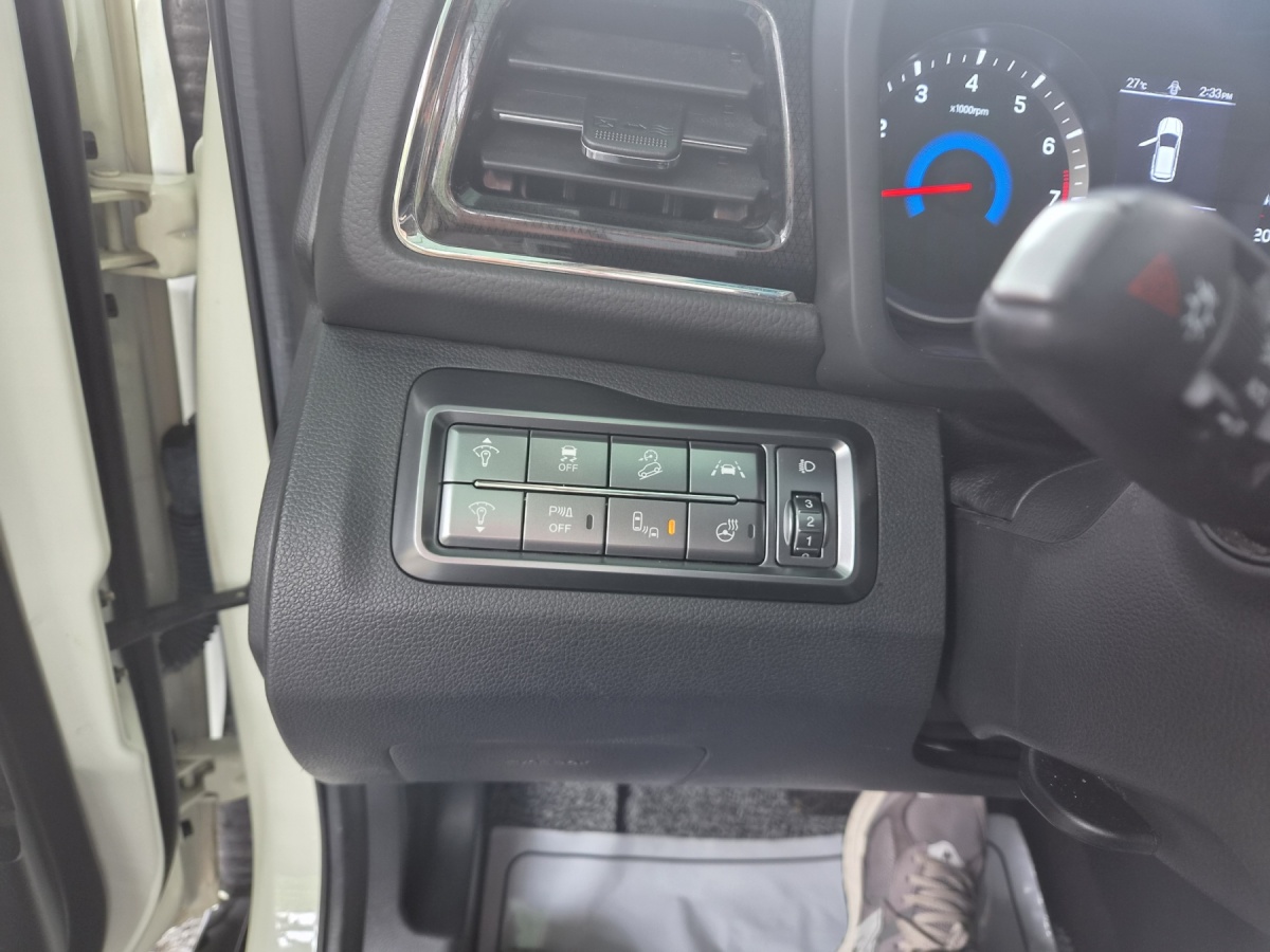 KGM Tivoli, 2022 — фото 6 из 12