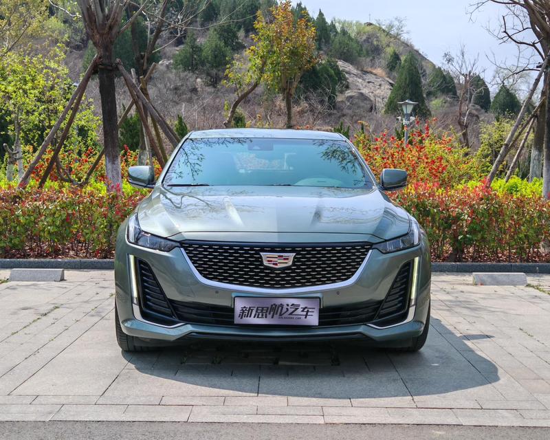 Cadillac CT5, 2022 — фото 2 из 12