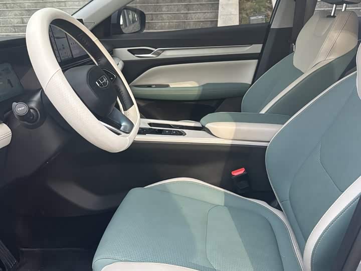 Geely Emgrand L Hi·P Hybrid, 2023 — фото 7 из 9