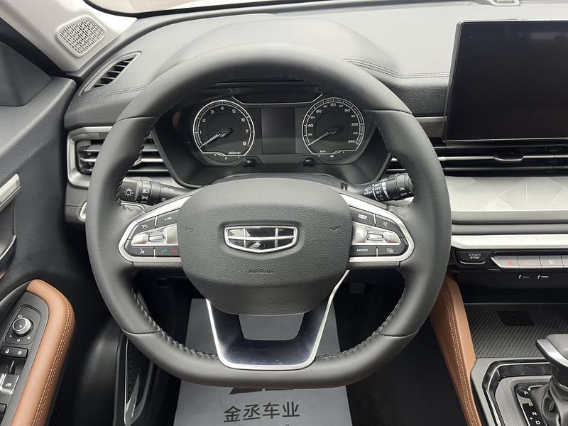 Geely Vision X6, 2022 — фото 11 из 12