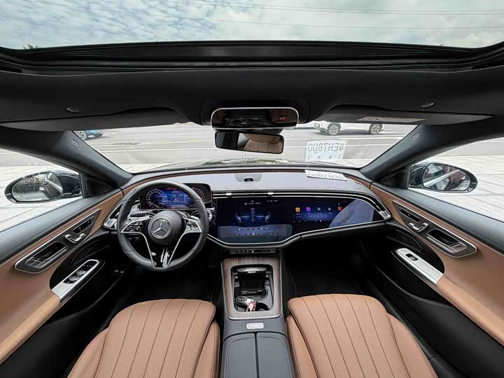 Mercedes-Benz E-Class Hybrid, 2024 — фото 7 из 9