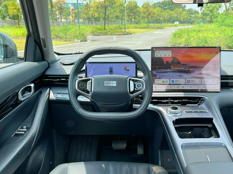 Geely Galaxy E5, 2025 — фото 10 из 12