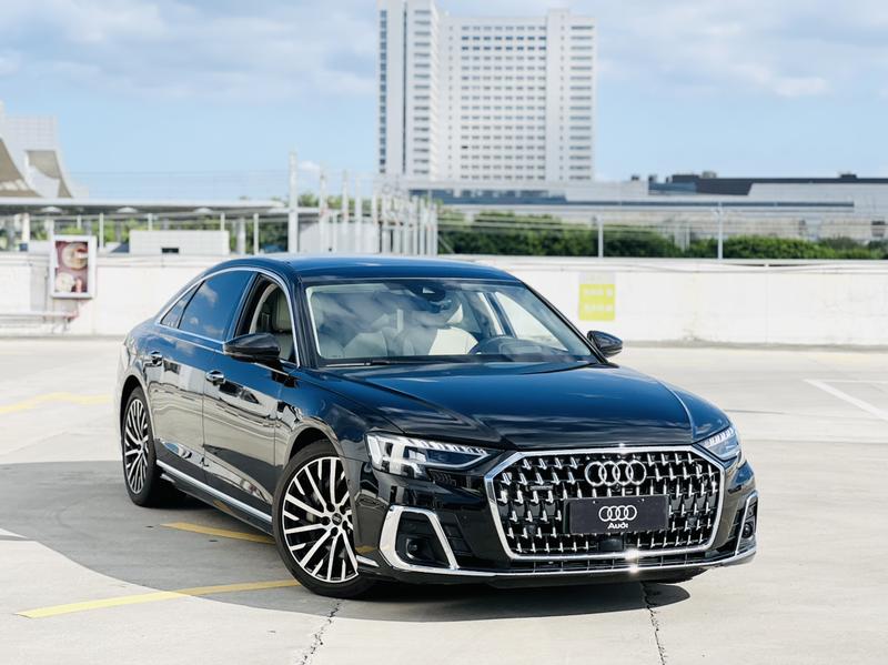 Audi A8, 2023 — фото 3 из 12