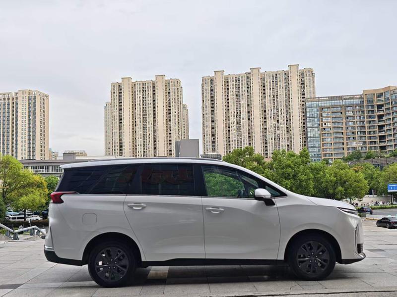 Maxus G50 Hybrid, 2024 — фото 7 из 12