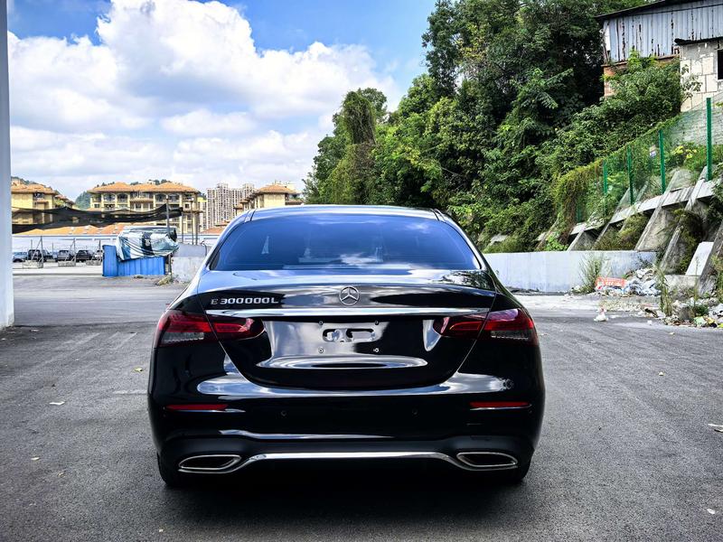 Mercedes-Benz E-Class, 2023 — фото 5 из 11