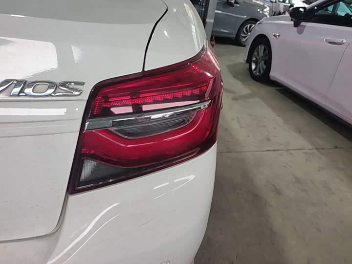 Toyota Vios, 2023 — фото 8 из 9