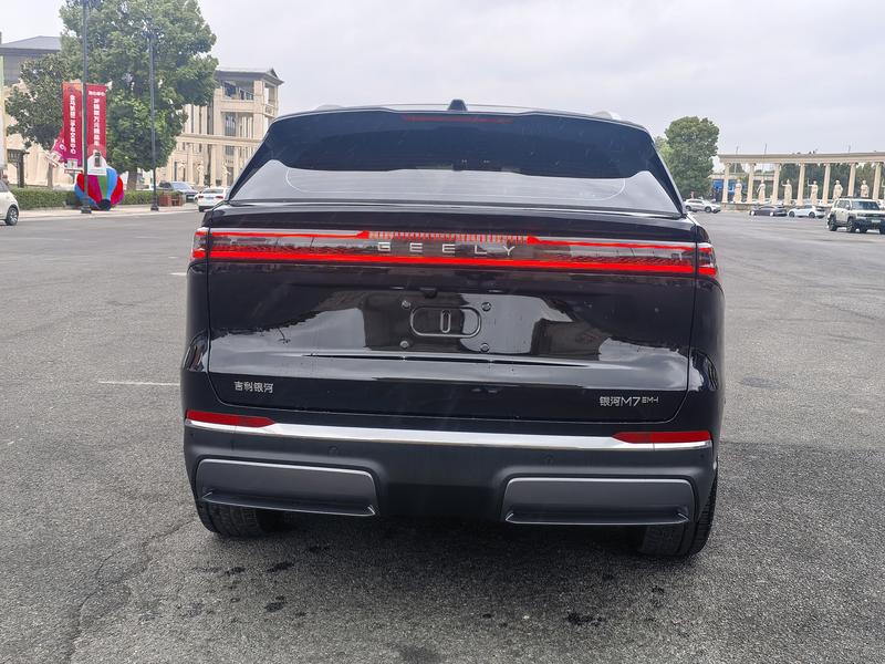 Geely Galaxy M7, 2026 — фото 6 из 12