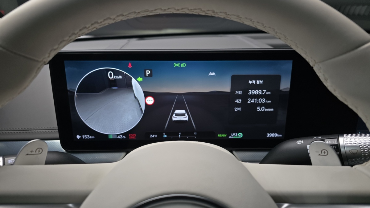Genesis GV60, 2023 — фото 8 из 12