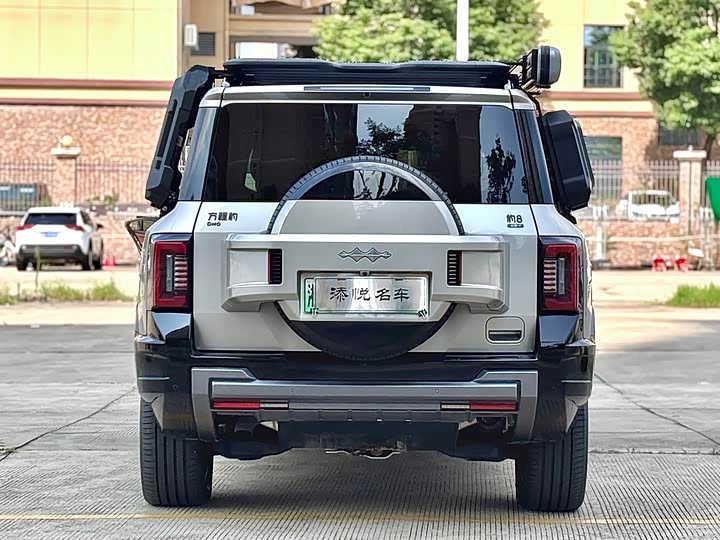 BYD FangChengBao Leopard 8, 2025 — фото 6 из 9