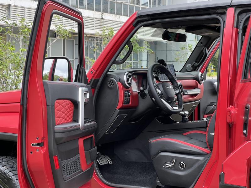 BAIC Beijing BJ40, 2024 — фото 11 из 12