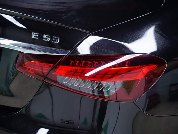 Mercedes-Benz E-Class AMG, 2023 — фото 5 из 9