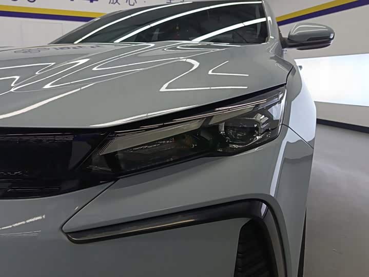 Geely Emgrand L Hi·P Hybrid, 2023 — фото 5 из 9
