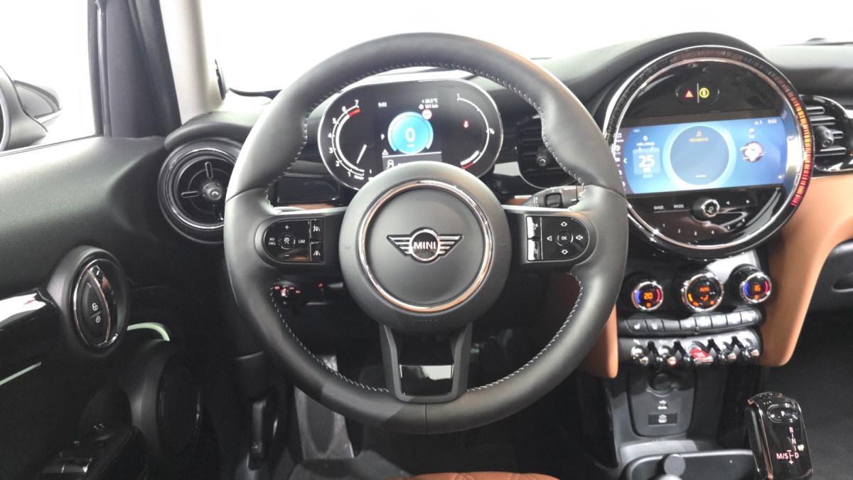 Mini Cooper, 2023 — фото 12 из 12