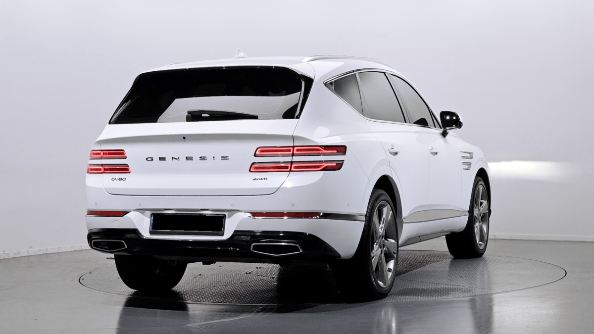 Genesis GV80, 2022 — фото 2 из 12