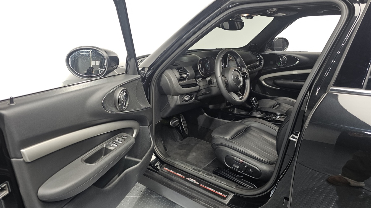 Mini Clubman, 2022 — фото 9 из 12