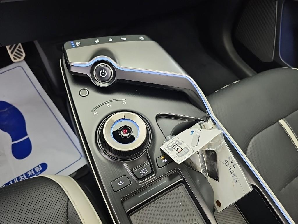 Kia EV6, 2025 — фото 7 из 12