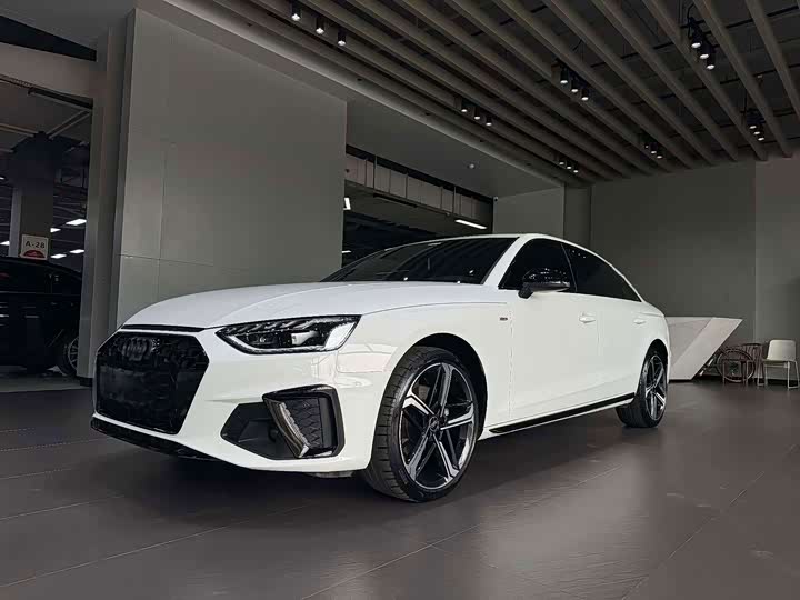 Audi A4L, 2023 — купить в Костроме под ключ