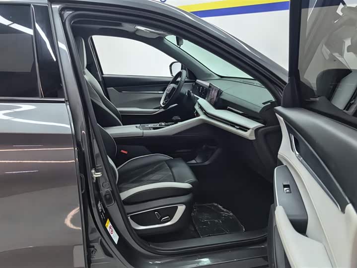 Changan CS75 Plus, 2023 — фото 8 из 9