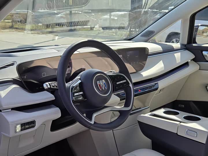 Buick GL8 Hybrid, 2025 — фото 7 из 9