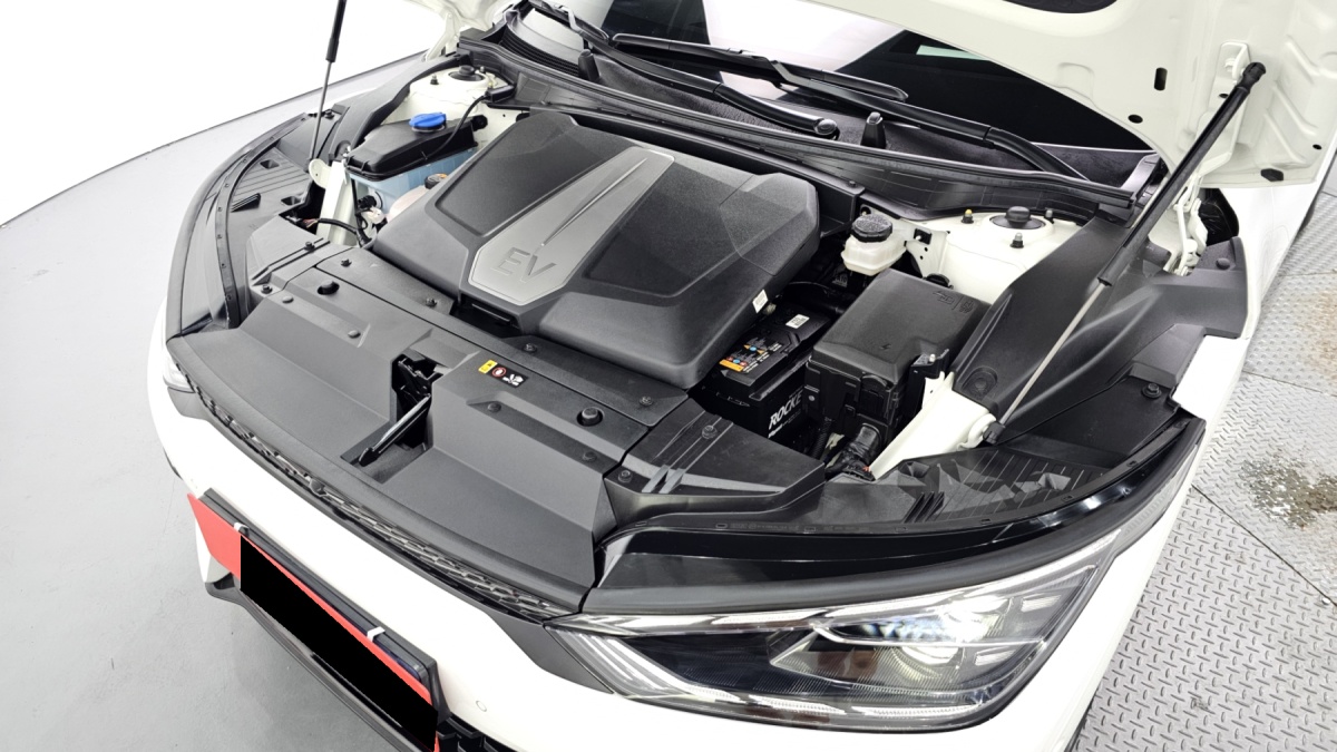 Kia EV6, 2023 — фото 6 из 12