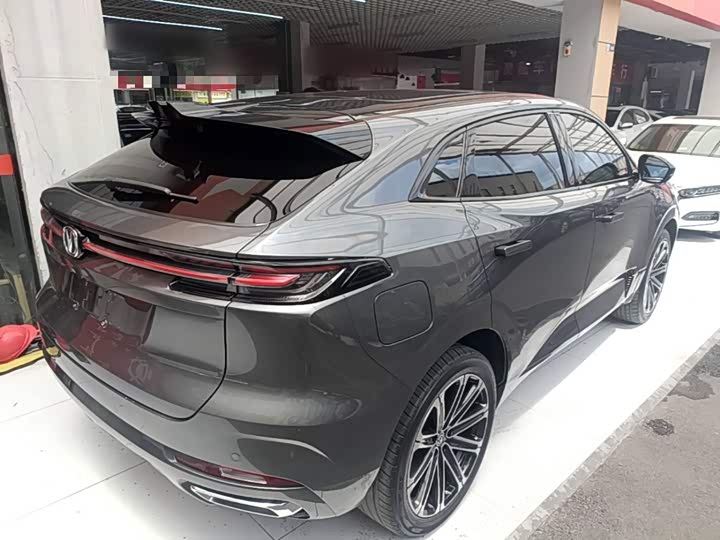 Changan UNI-K Hybrid, 2021 — фото 7 из 9