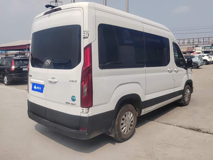 Maxus V90, 2023 — фото 3 из 9