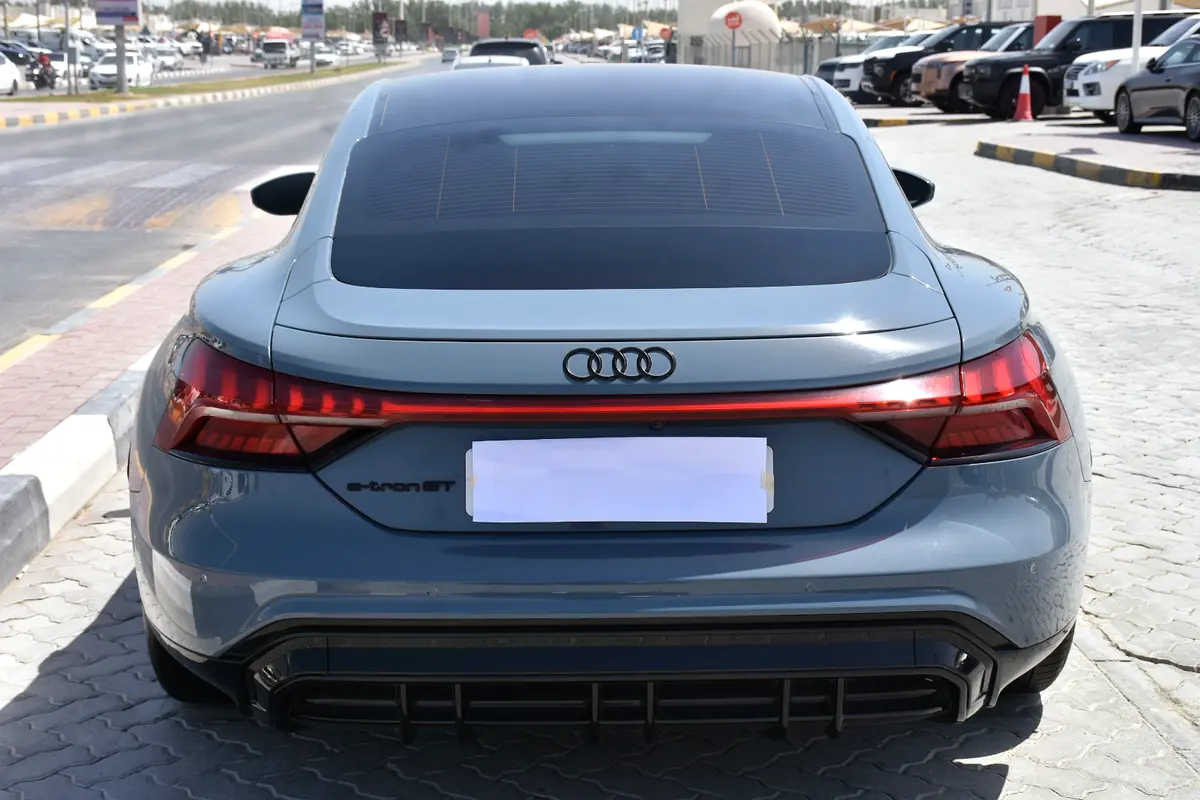 Audi e-tron GT, 2022 — фото 4 из 10