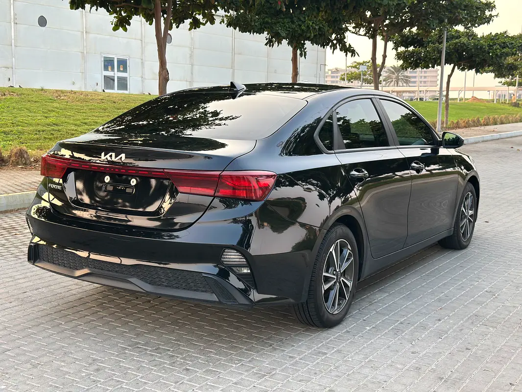 Kia Forte, 2022 — фото 4 из 10