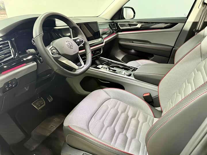 Volkswagen Teramont X, 2022 — фото 8 из 9