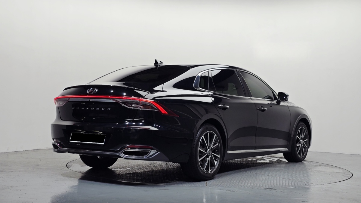 Hyundai Grandeur, 2022 — фото 2 из 12