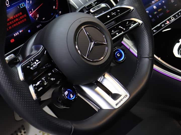 Mercedes-Benz GLC-Class AMG, 2024 — фото 9 из 9