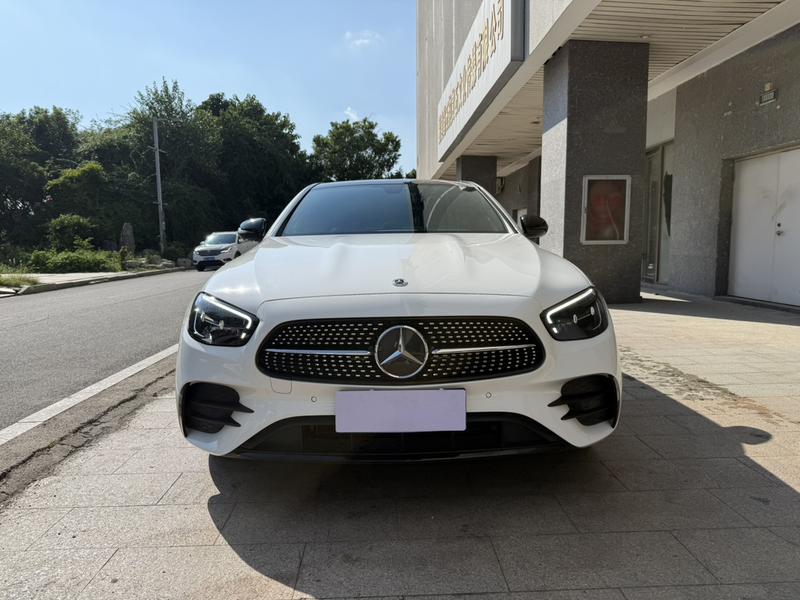 Mercedes-Benz E-Class, 2023 — фото 2 из 12