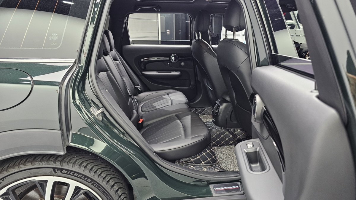 Mini Clubman, 2022 — фото 11 из 12