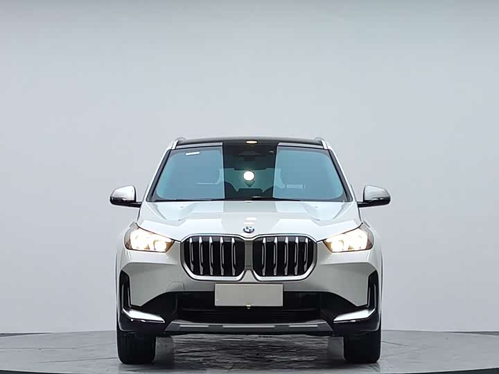 BMW X1, 2023 — фото 2 из 9