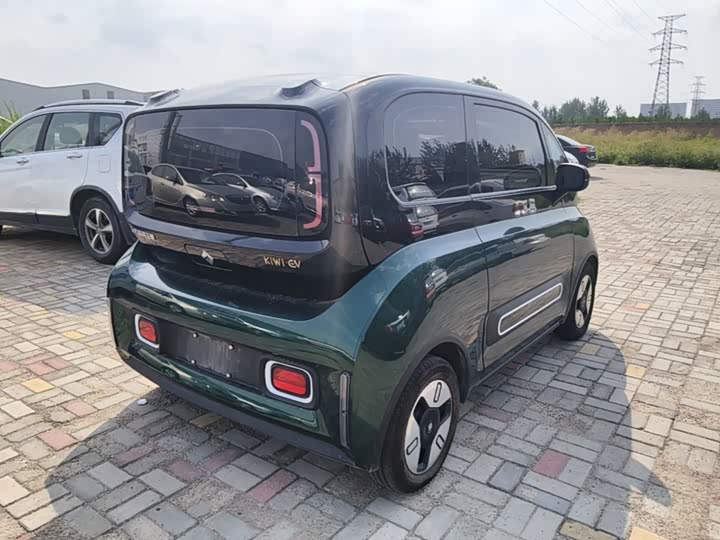 Baojun KiWi EV, 2022 — фото 7 из 9
