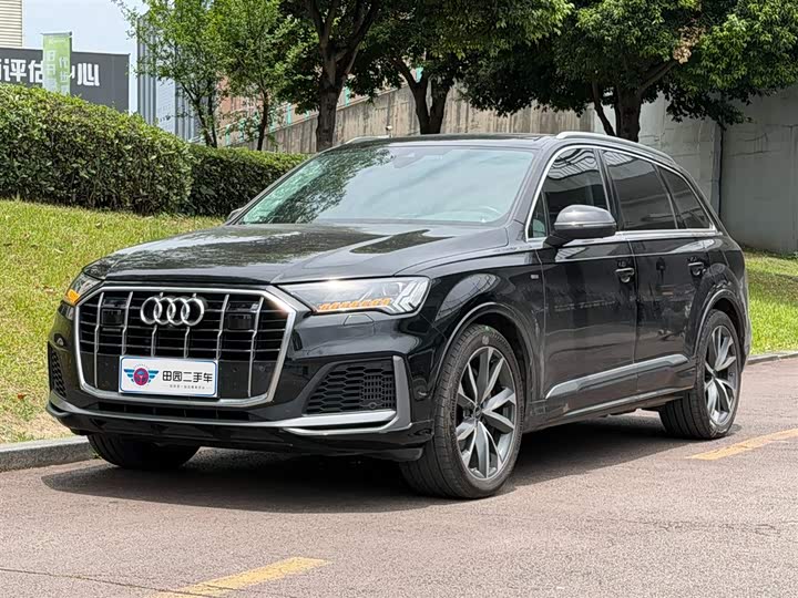 Audi Q7, 2023 — купить в Туле под ключ