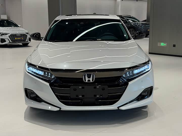 Honda Accord, 2022 — фото 2 из 9