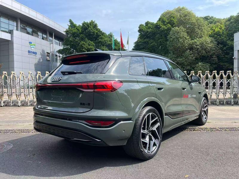 Audi Q6L e-tron, 2025 — фото 5 из 11