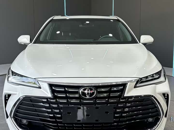 Toyota Avalon, 2023 — фото 2 из 9
