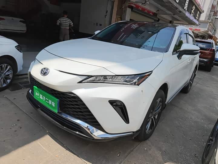 Toyota Venza, 2023 — купить в Перми под ключ