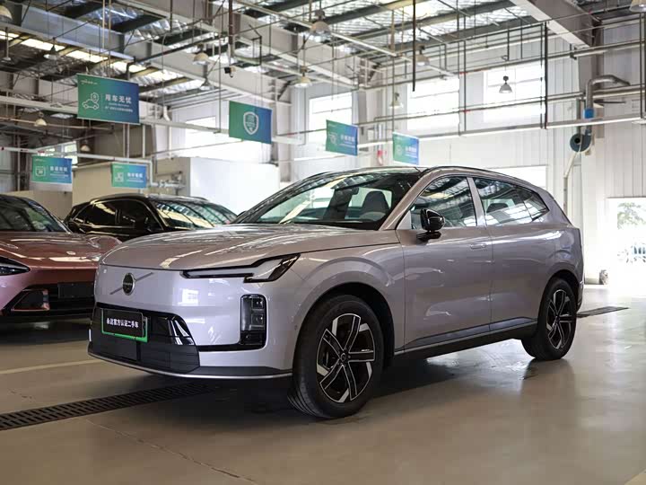 Volvo XC70 Hybrid, 2026 — купить в Казани под ключ