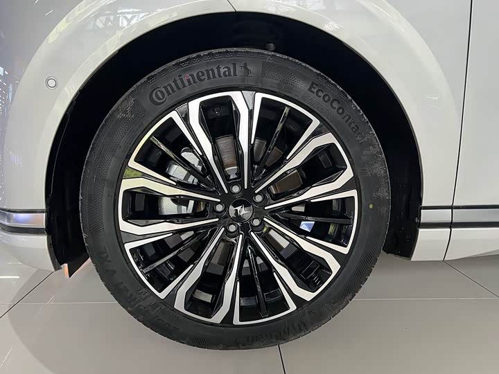 Dongfeng Yipai eπ 008, 2025 — фото 7 из 9