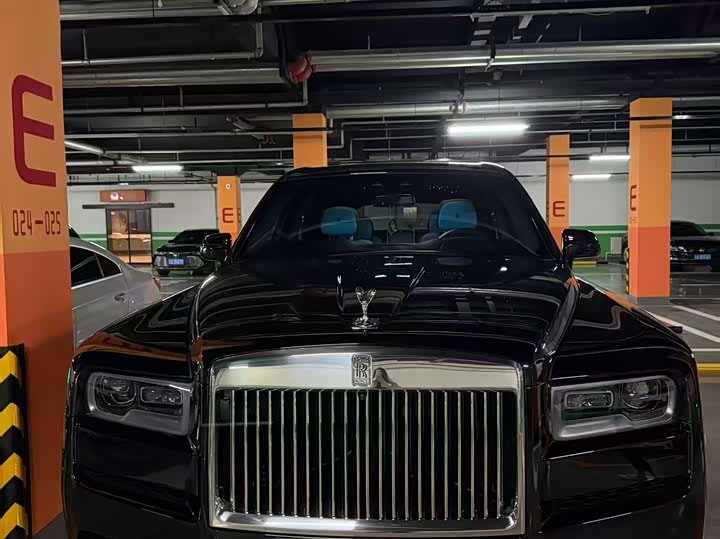 Rolls-Royce Cullinan, 2025 — фото 7 из 9