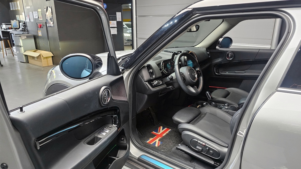 Mini Countryman, 2023 — фото 10 из 12