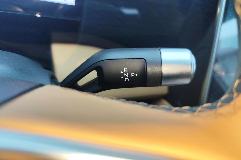Geely Galaxy L7, 2024 — фото 10 из 12