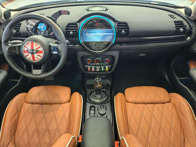 Mini Clubman, 2024 — фото 7 из 12