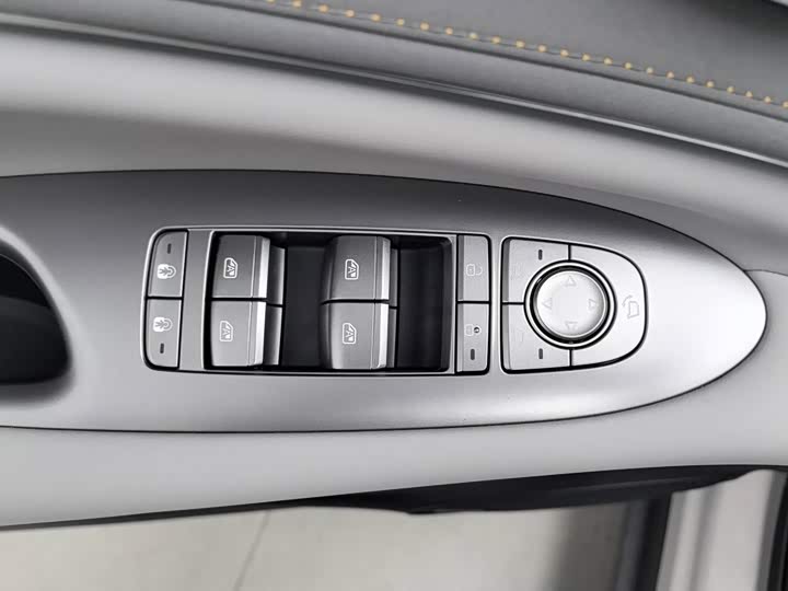 BYD Sea Lion 06 Hybrid/EV, 2026 — фото 9 из 9