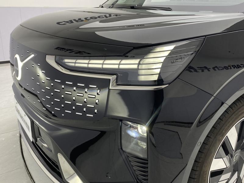 Volvo EM90, 2025 — фото 9 из 12