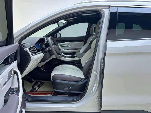 BYD Song Plus Hybrid/EV, 2024 — фото 7 из 9