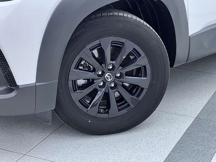 Mazda CX-50, 2023 — фото 7 из 9